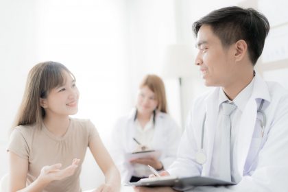 shutterstock_720392659 (1) Tugas psikolog di Rumah Sakit